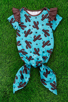  Brown cactus printed baby gown with brown angel sleeves. PJG25153023 M