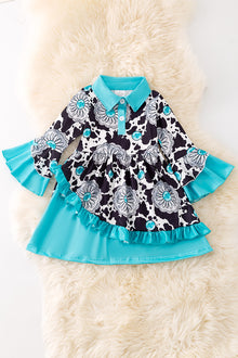  Concho & cow printed bell sleeve top. (Western)  DRG54118 SOL