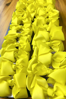  PISTACHIO BOWS 4IN WIDE 24PCS/$7.50 BW-525-4